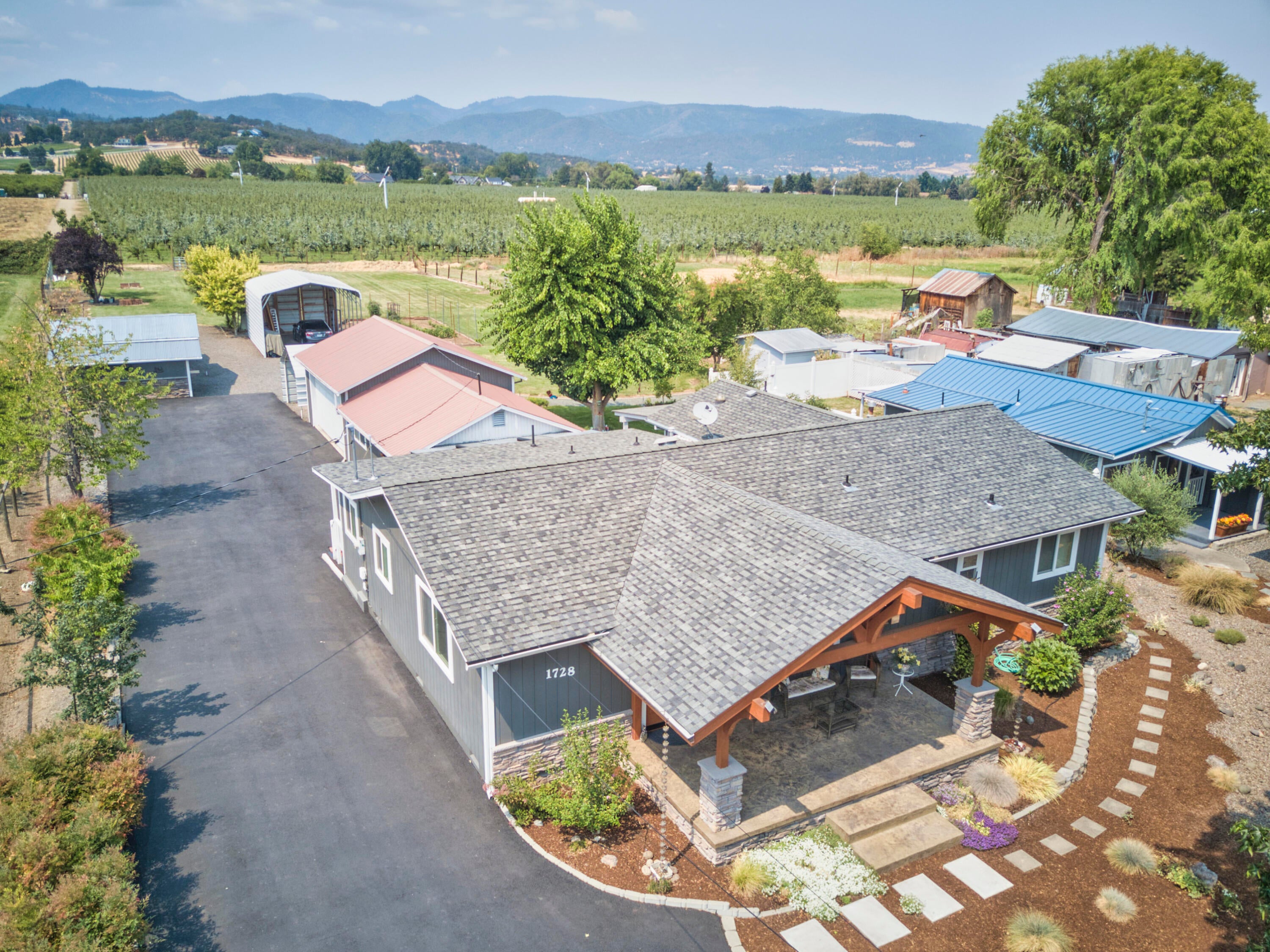 1728 Minear Road Medford, OR 97501 - Photo 5 of 68 Aerial Property 2