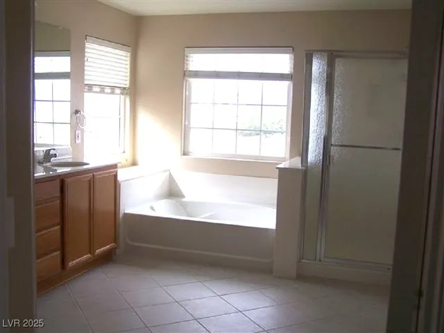 $2,745 | 283 Maddelena Avenue, Las Vegas, NV 89183