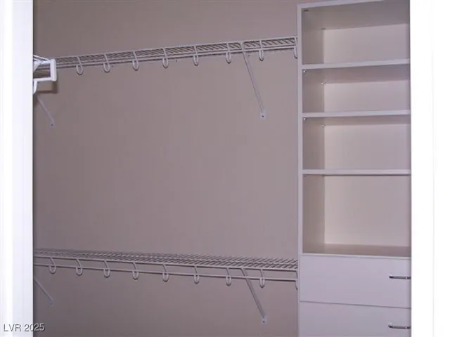 $2,745 | 283 Maddelena Avenue, Las Vegas, NV 89183