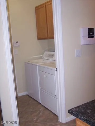 $2,745 | 283 Maddelena Avenue, Las Vegas, NV 89183