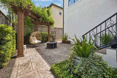 $1,399,000 | 4439 Betty Street, Bellaire, TX 77401
