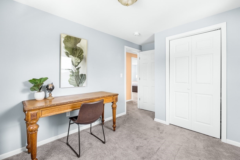 25 Gordon Road Lynn, MA 01904 - Photo 22 of 36