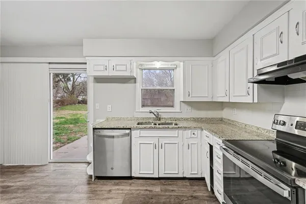 $214,900 | 4937 Overton Avenue, Kansas City, MO 64133