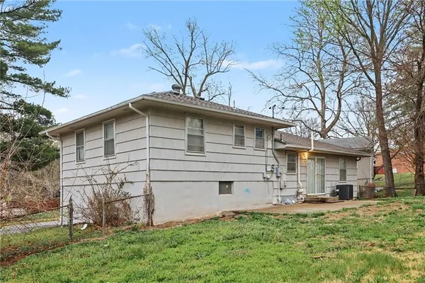 $214,900 | 4937 Overton Avenue, Kansas City, MO 64133
