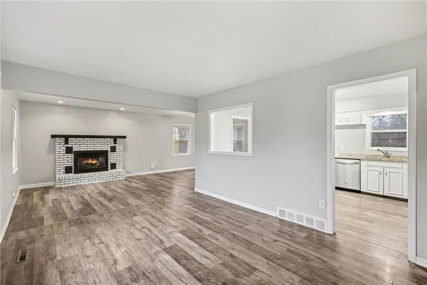 $214,900 | 4937 Overton Avenue, Kansas City, MO 64133