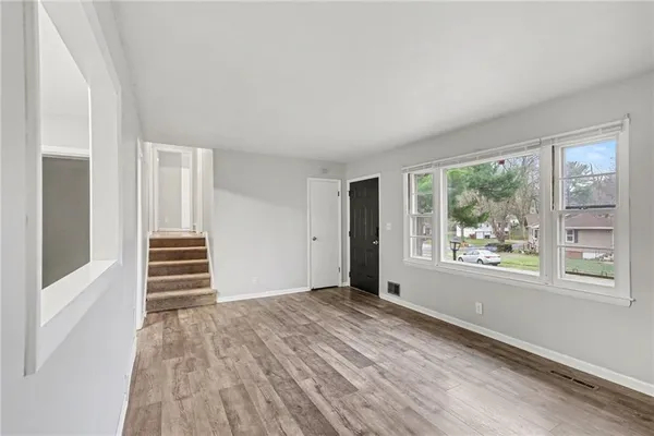 $214,900 | 4937 Overton Avenue, Kansas City, MO 64133