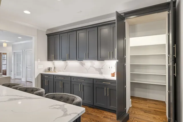 a view of a room with shelf