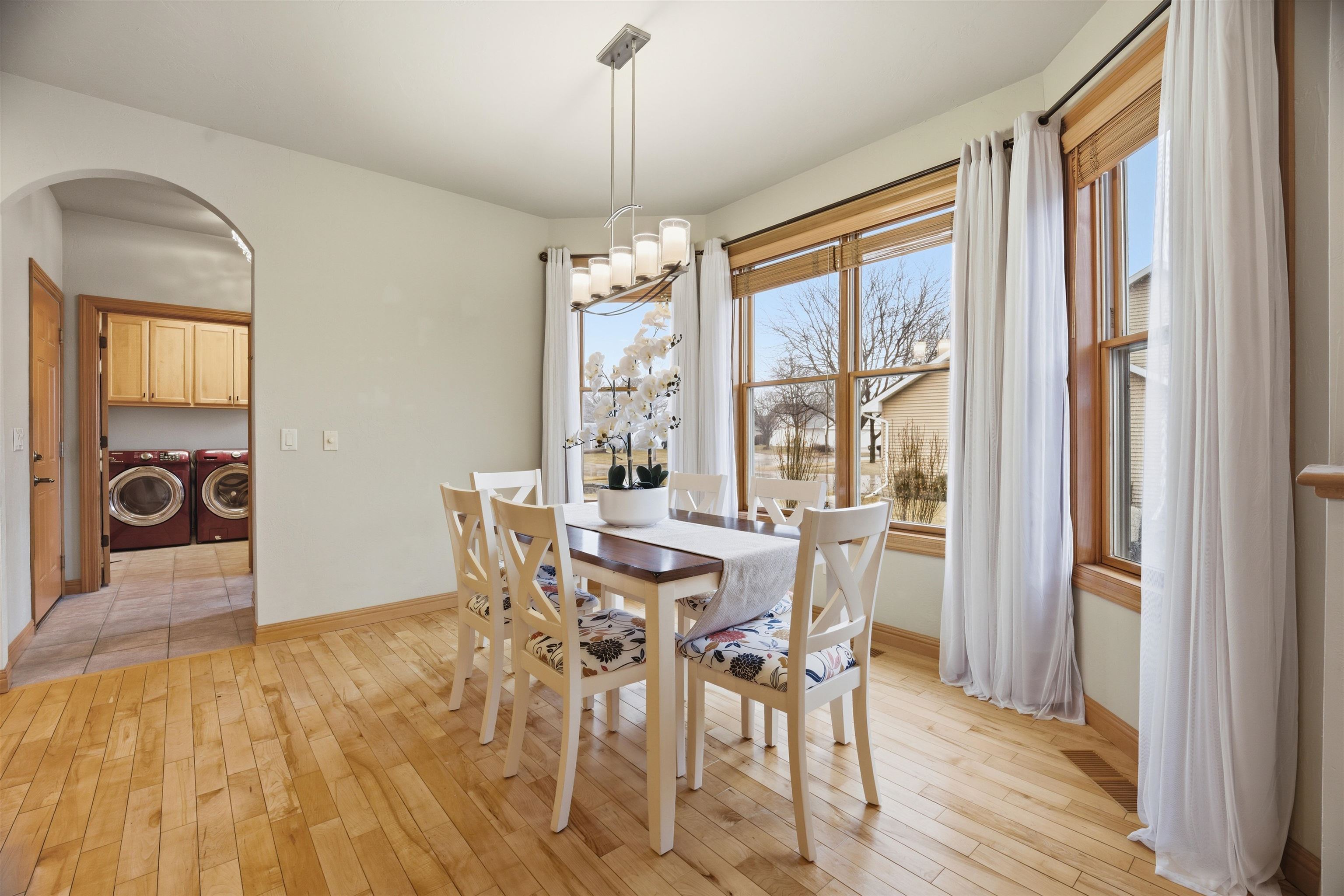 3020 East Fallcreek Lane Appleton, WI 54913 - Photo 7 of 52