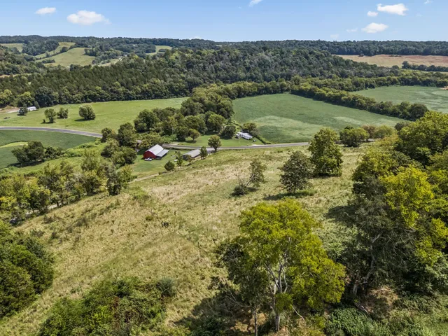 $594,900 | 4951 Weakley Creek Road, Lawrenceburg, TN 38464