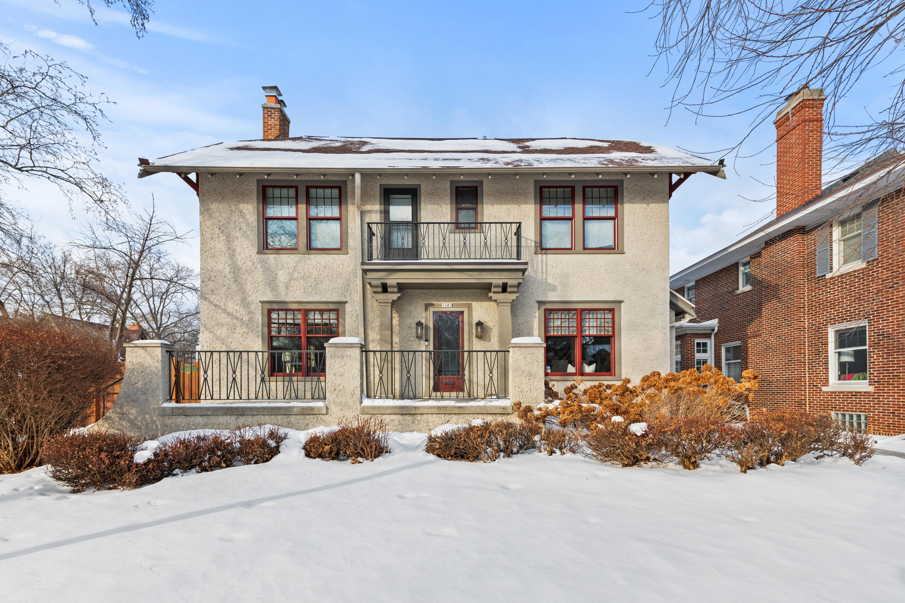 3405 North Hackett Avenue Milwaukee, WI 53211 - Photo 2 of 73 3405 N Hackett Ave