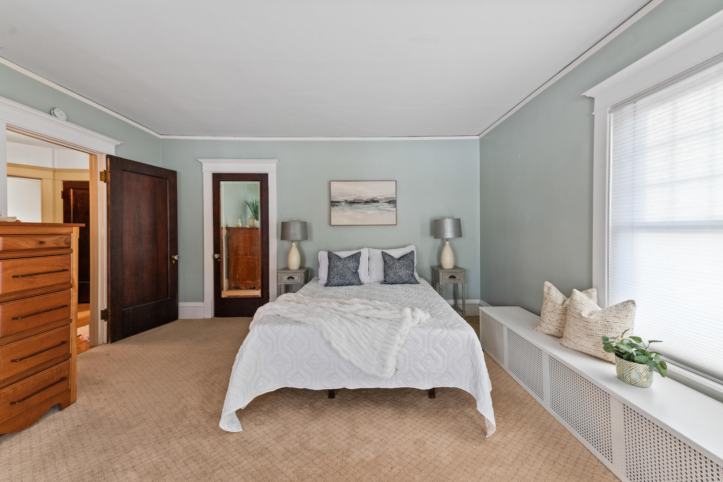 3405 North Hackett Avenue Milwaukee, WI 53211 - Photo 38 of 73 Bedroom 2