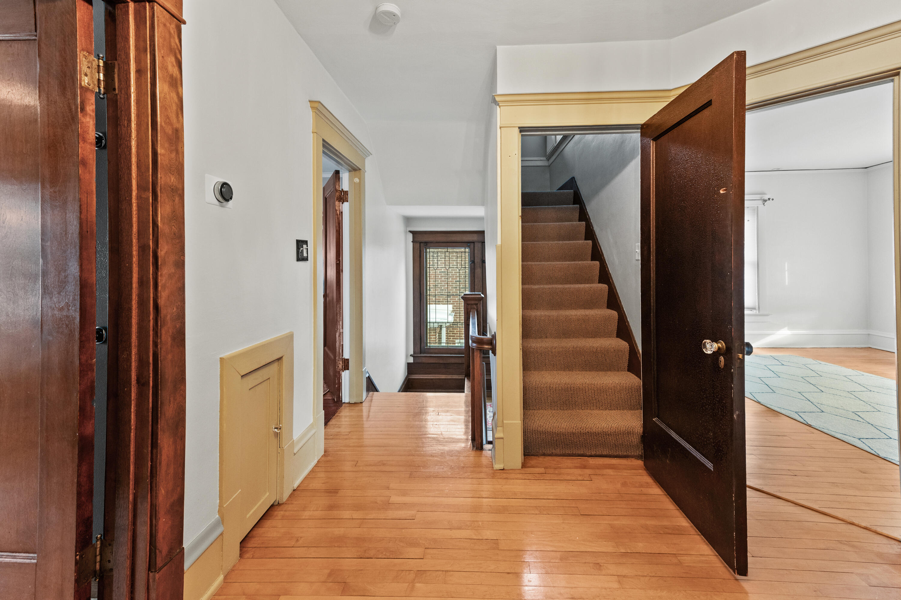 3405 North Hackett Avenue Milwaukee, WI 53211 - Photo 41 of 73 Upper Hallway