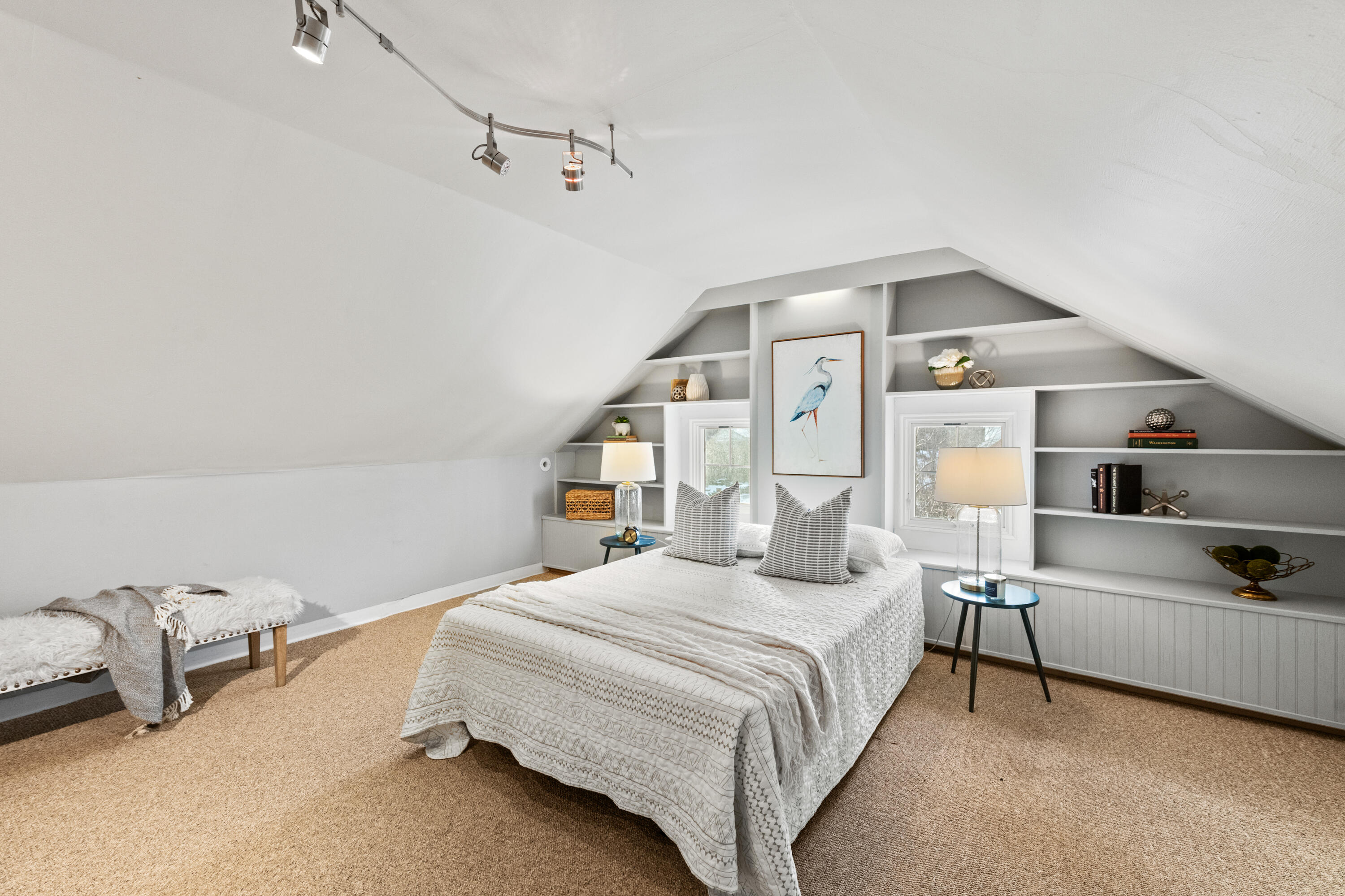 3405 North Hackett Avenue Milwaukee, WI 53211 - Photo 57 of 73 Third Floor