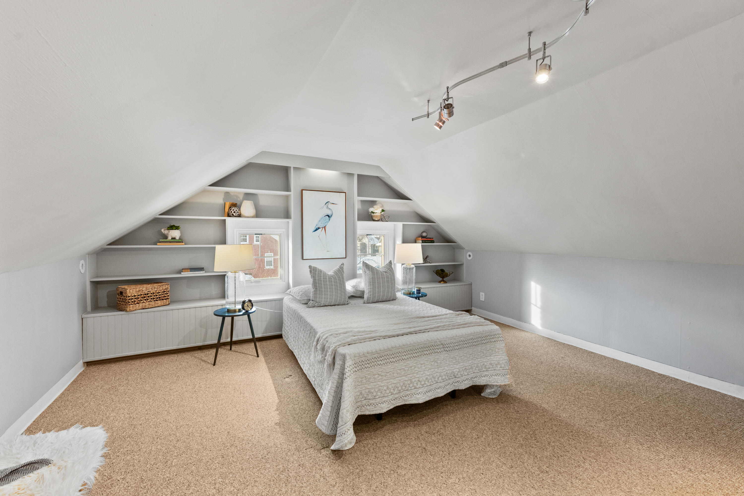 3405 North Hackett Avenue Milwaukee, WI 53211 - Photo 58 of 73 Third Floor