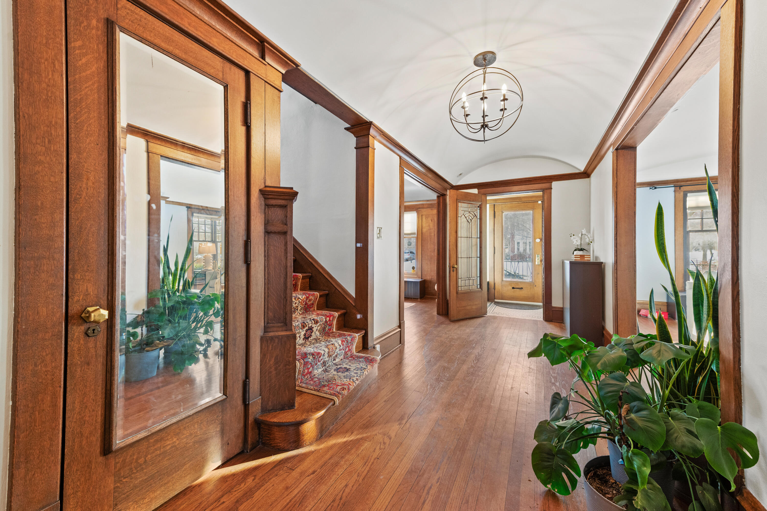 3405 North Hackett Avenue Milwaukee, WI 53211 - Photo 7 of 73 Entry Hallway