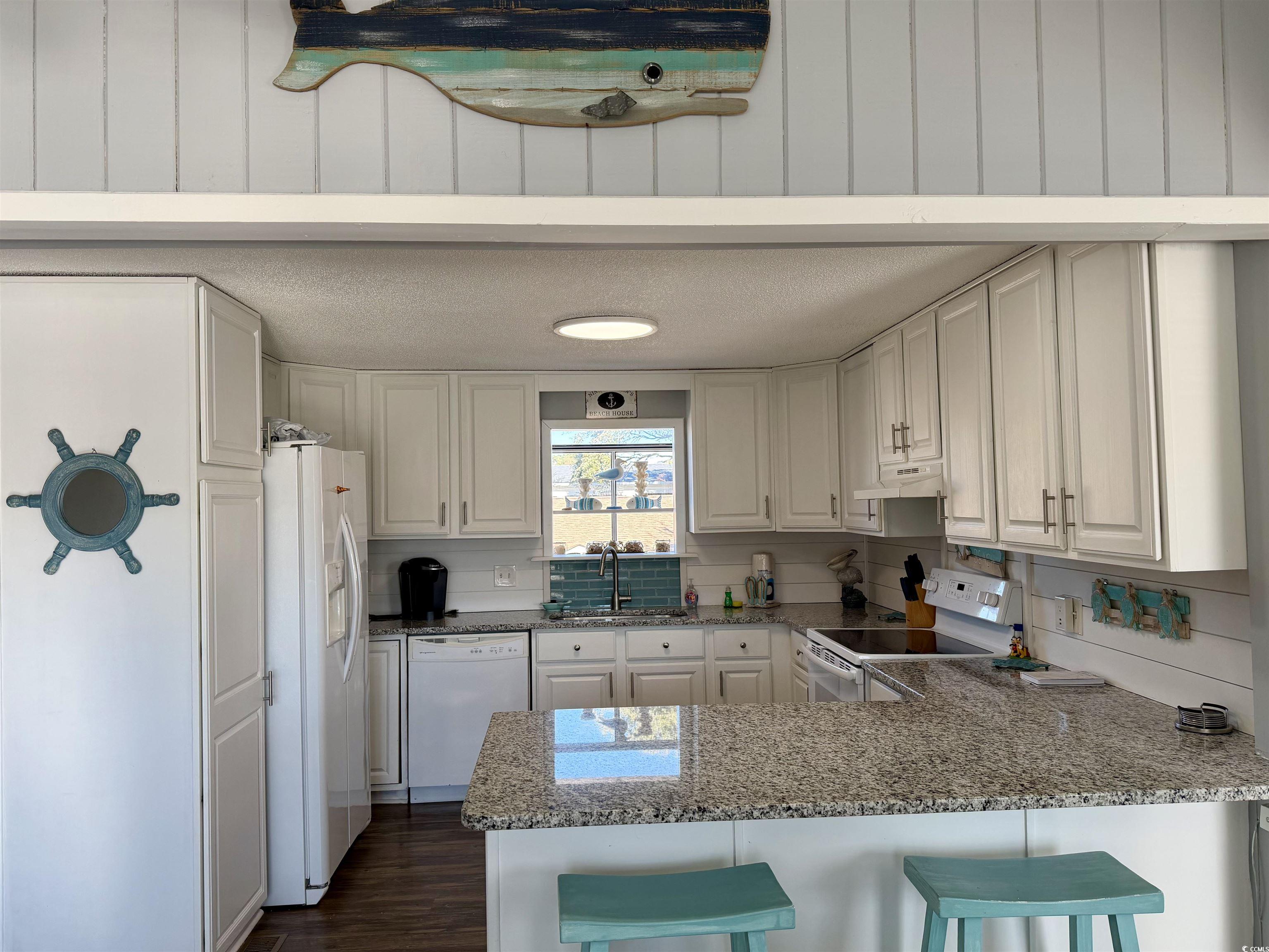 2027 Lark Surfside Beach, SC 29575 - Photo 10 of 44