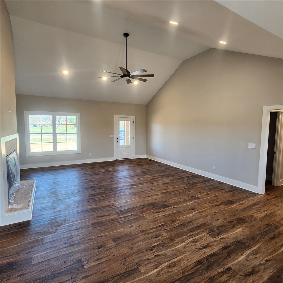 1396 Roark Road Franklin, KY 42134 - Photo 9 of 20 Gallery Image 9