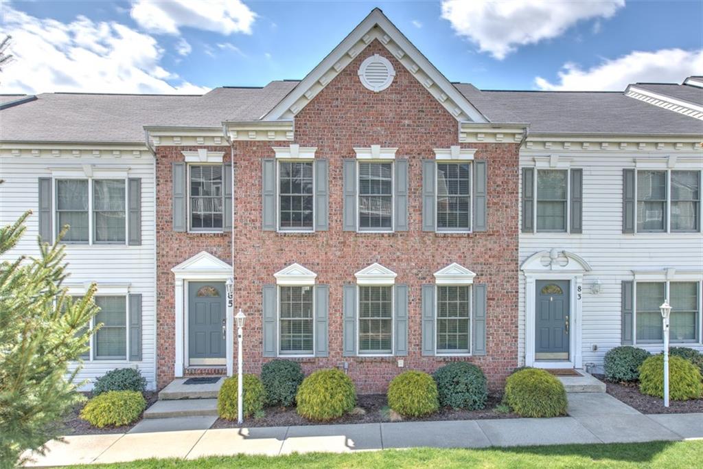 85 Castle View Drive McKees Rocks, PA 15136 - Photo 1 of 16 Welcome Home to 85 Castleview