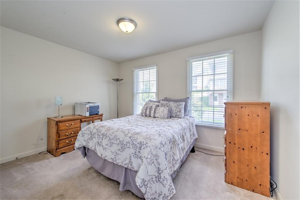 85 Castle View Drive McKees Rocks, PA 15136 - Photo 12 of 16