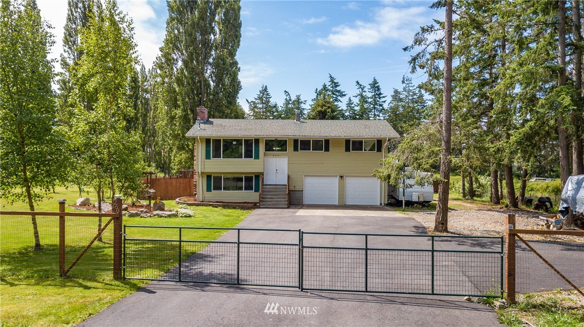 260 Valley Road Oak Harbor, WA 98277 - Photo 2 of 25 Gallery Image 2