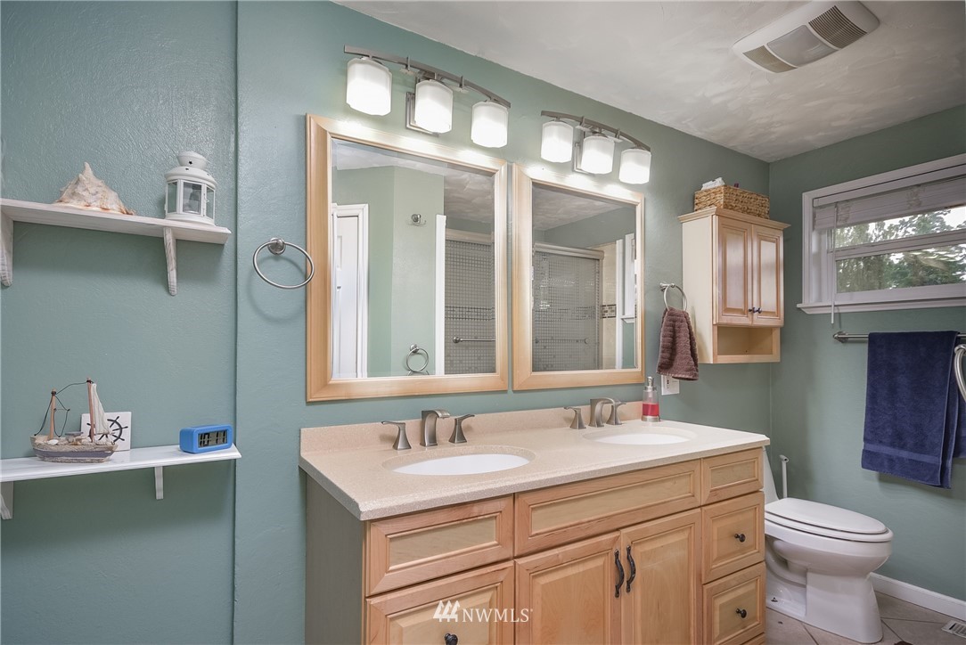 260 Valley Road Oak Harbor, WA 98277 - Photo 12 of 25 Gallery Image 12