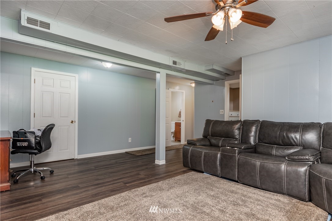 260 Valley Road Oak Harbor, WA 98277 - Photo 15 of 25 Gallery Image 15