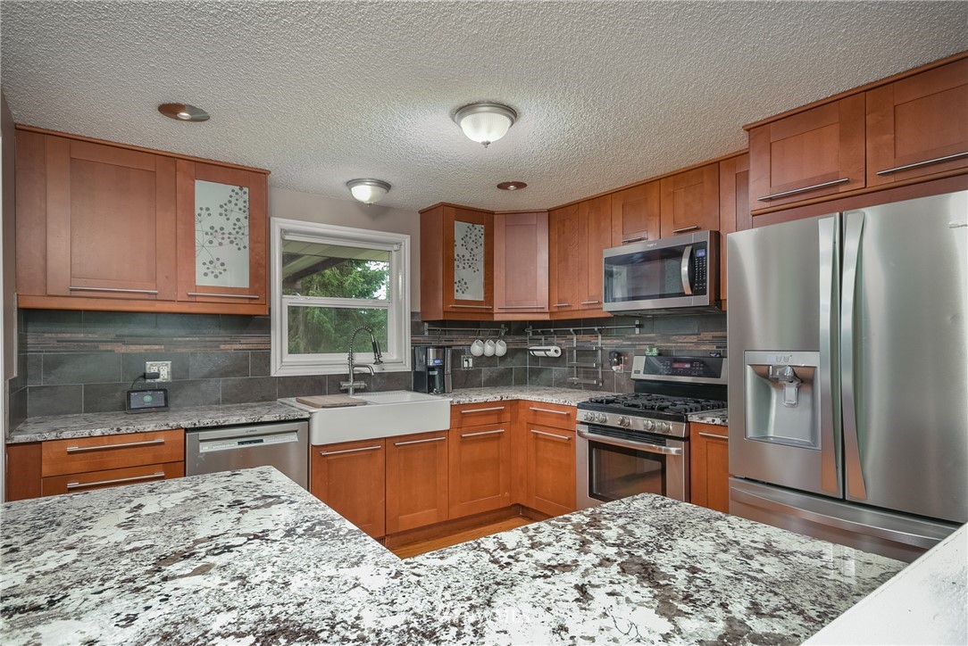 260 Valley Road Oak Harbor, WA 98277 - Photo 9 of 25 Gallery Image 9