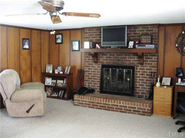 518 Hawkins Road Selma, NC 27576 - Photo 5 of 21 Gallery Image 5