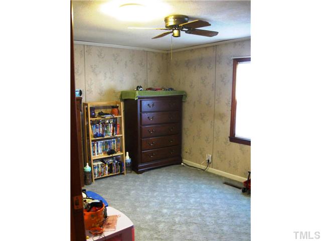 518 Hawkins Road Selma, NC 27576 - Photo 8 of 21 Gallery Image 8