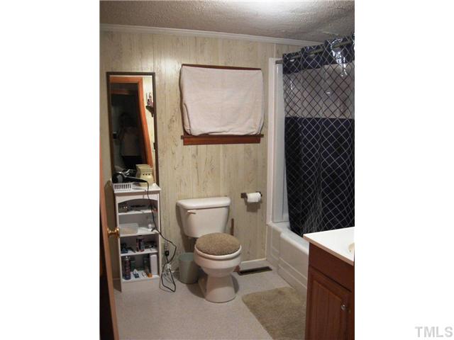 518 Hawkins Road Selma, NC 27576 - Photo 9 of 21 Gallery Image 9