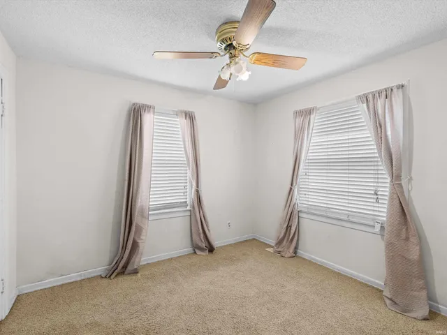 $109,900 | 1124 East 4th Street, Mount Vernon, IN 47620