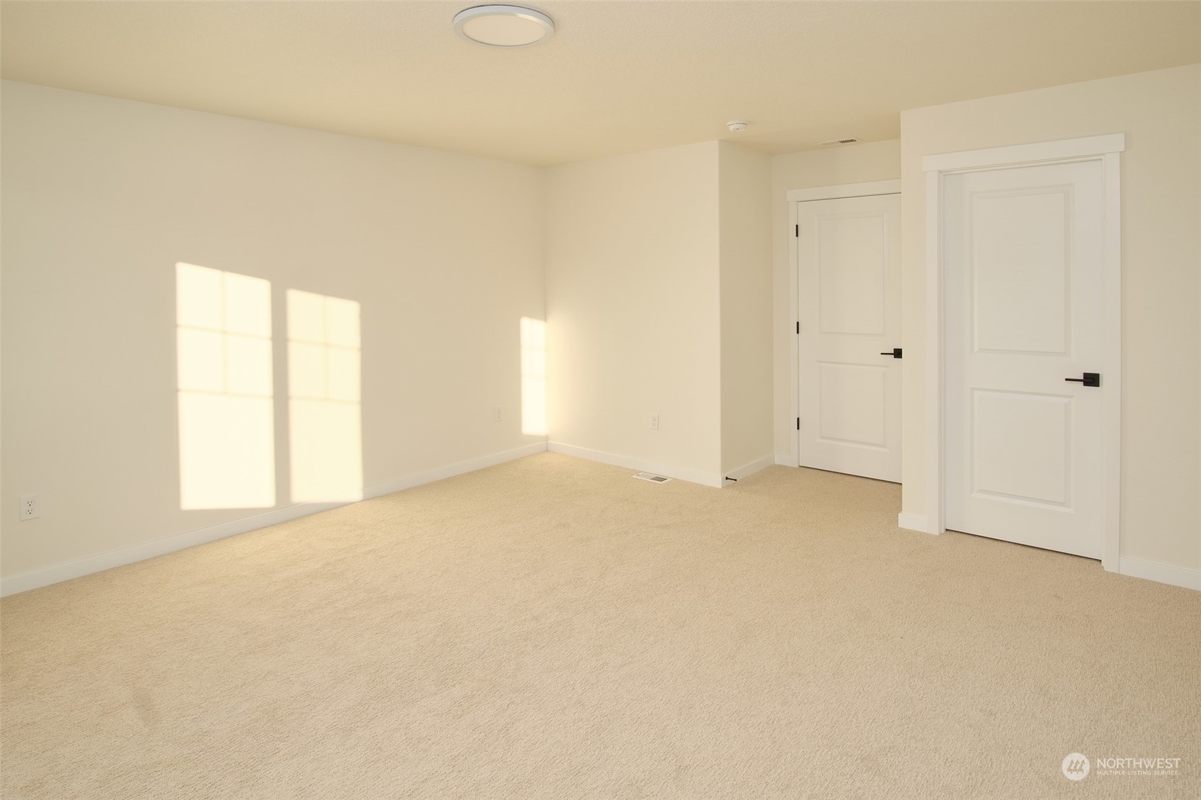 708 Cardinal Avenue Winlock, WA 98596 - Photo 20 of 28 a view of an empty room with a window