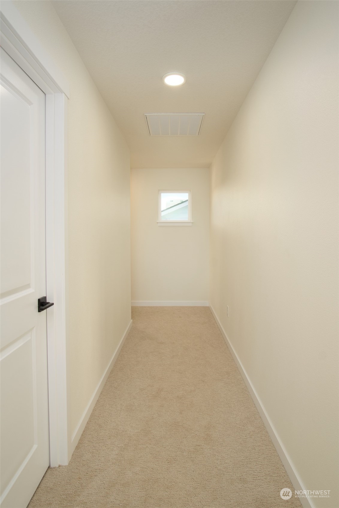 708 Cardinal Avenue Winlock, WA 98596 - Photo 23 of 28 a view of an empty room