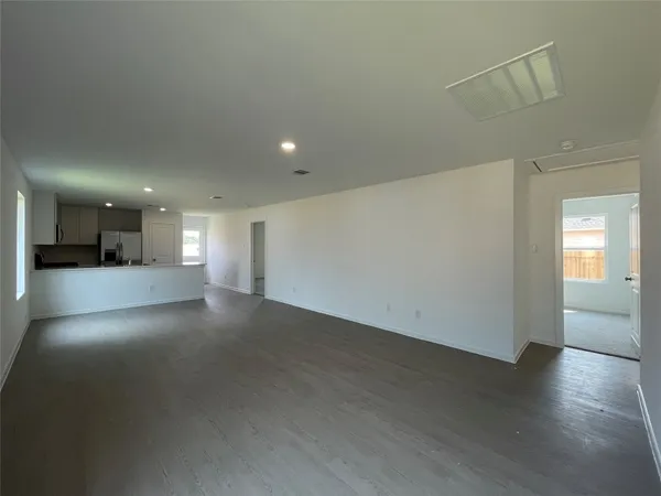 $187,990 | 5040 Freedom Lane, Bay City, TX 77414