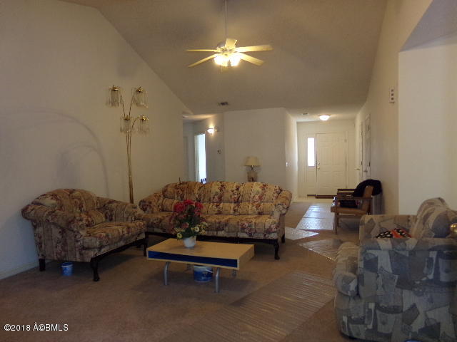 125 Ridgeland Lakes Drive Ridgeland, SC 29936 - Photo 11 of 41 102_8307