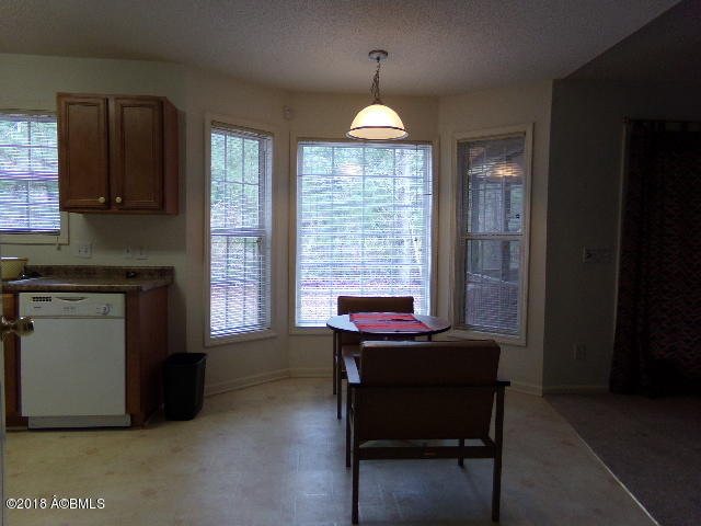 125 Ridgeland Lakes Drive Ridgeland, SC 29936 - Photo 17 of 41 102_8780