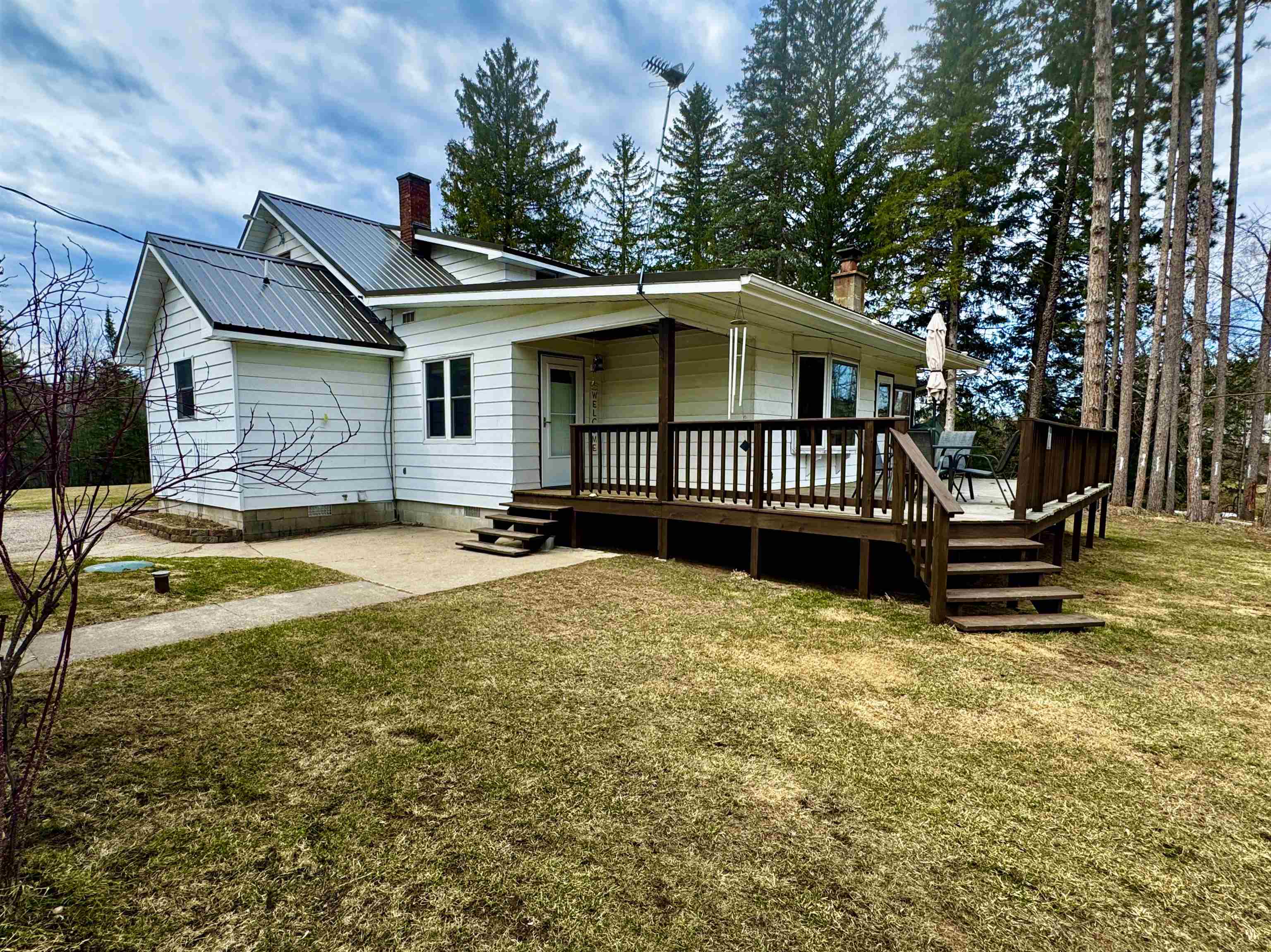 13890 Highway 32 Mountain, WI 54149 - Photo 4 of 46