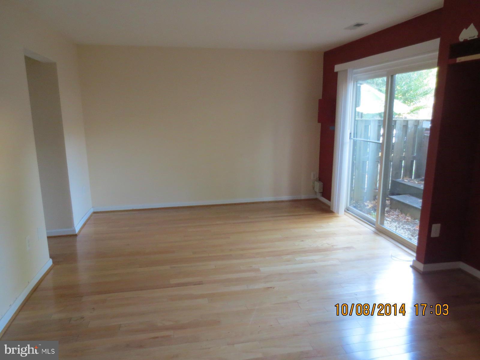 1107 Cedar Ridge Court Annapolis, MD 21403 - Photo 6 of 15 Living Room