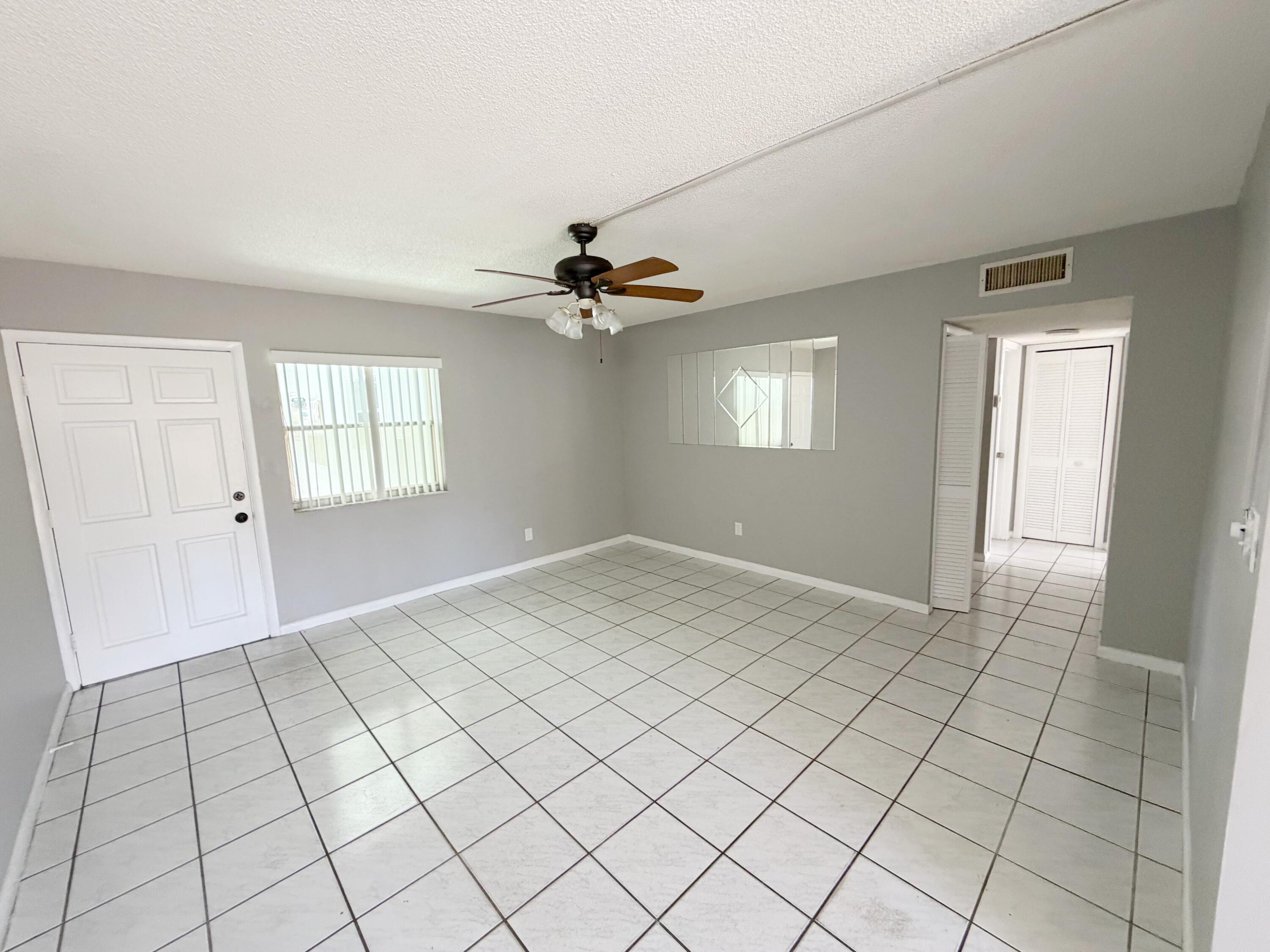 320 Southwest 1st Street Pompano Beach, FL 33060 - Photo 8 of 24 IMG_5382