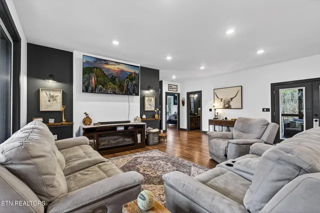 $565,000 | 399 Georgee Road, Jamestown, TN 38556