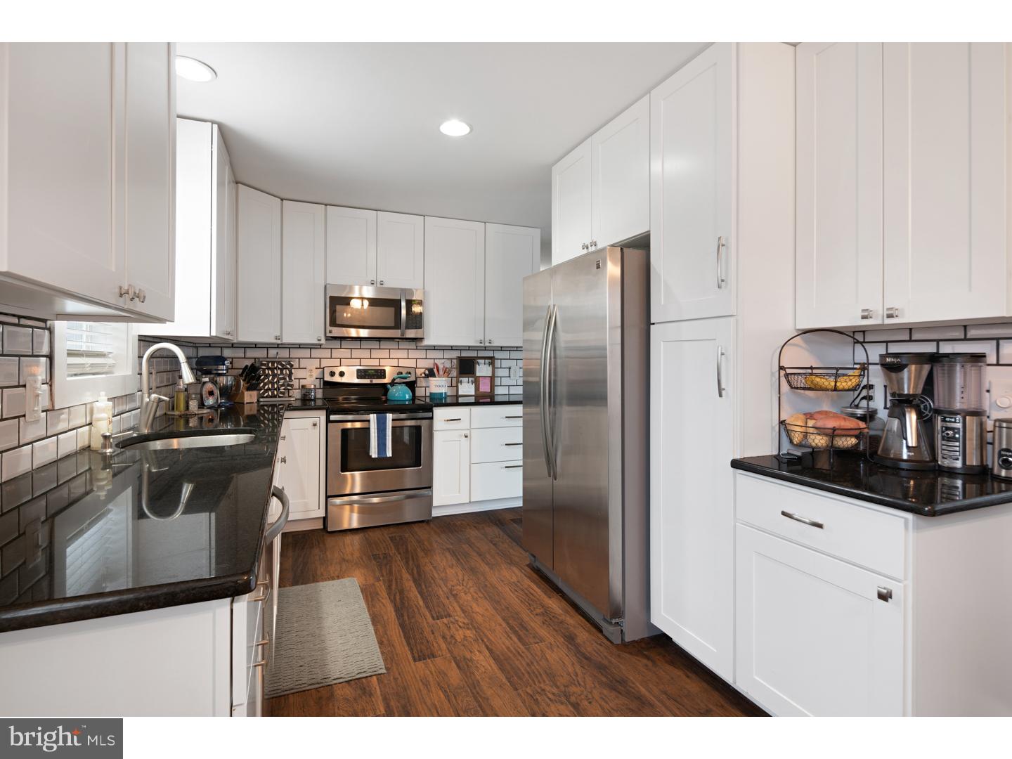 126 Quaker Road Pennsville, NJ 08070 - Photo 11 of 23 Kitchen