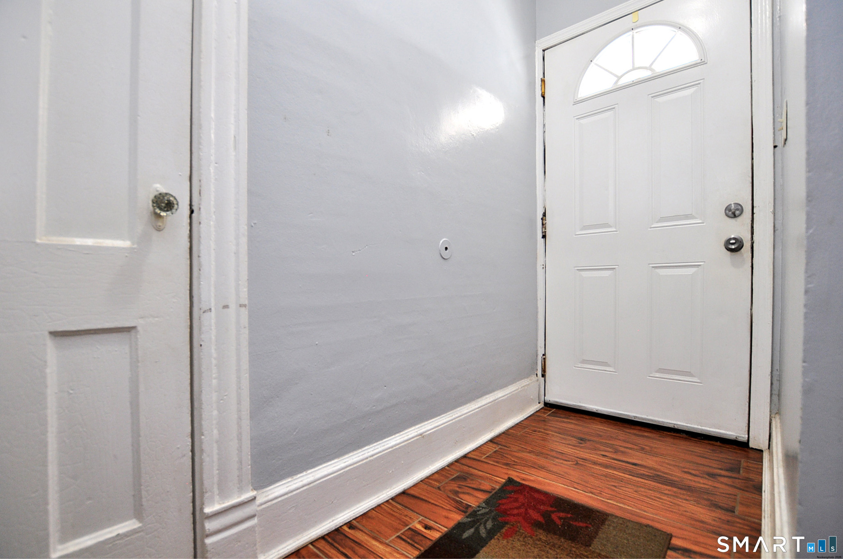 82 Spring Street Meriden, CT 06451 - Photo 5 of 40 1st floor entrance