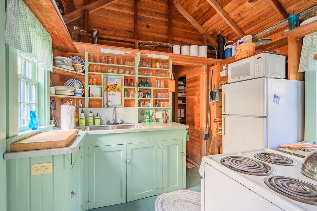 141 Nyes Neck Road Barnstable, MA 02632 - Photo 15 of 31 a utility room with dryer and washer