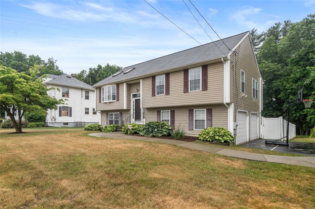 2372 Diamond Hill Road Cumberland, RI 02864 - Photo 2 of 39