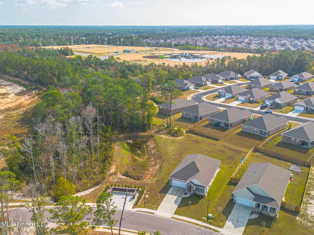 $299,000 | 5625 Overland Drive, Biloxi, MS 39532