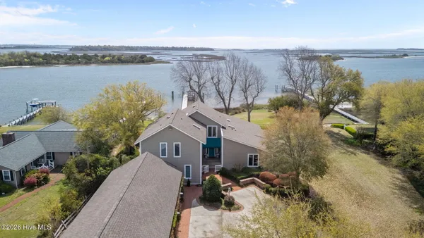$1,650,000 | 500 Bynum Lane, Swansboro, NC 28584