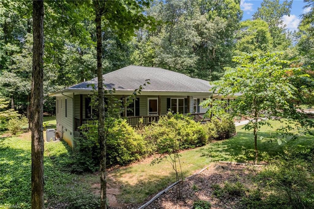 2406 River Run Road Browns Summit, NC 27214 - Photo 3 of 50 Gallery Image 3