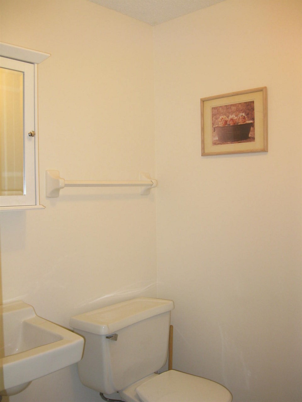 120 Cannongate III Road Nashua, NH 03063 - Photo 23 of 37 Gallery Image 23
