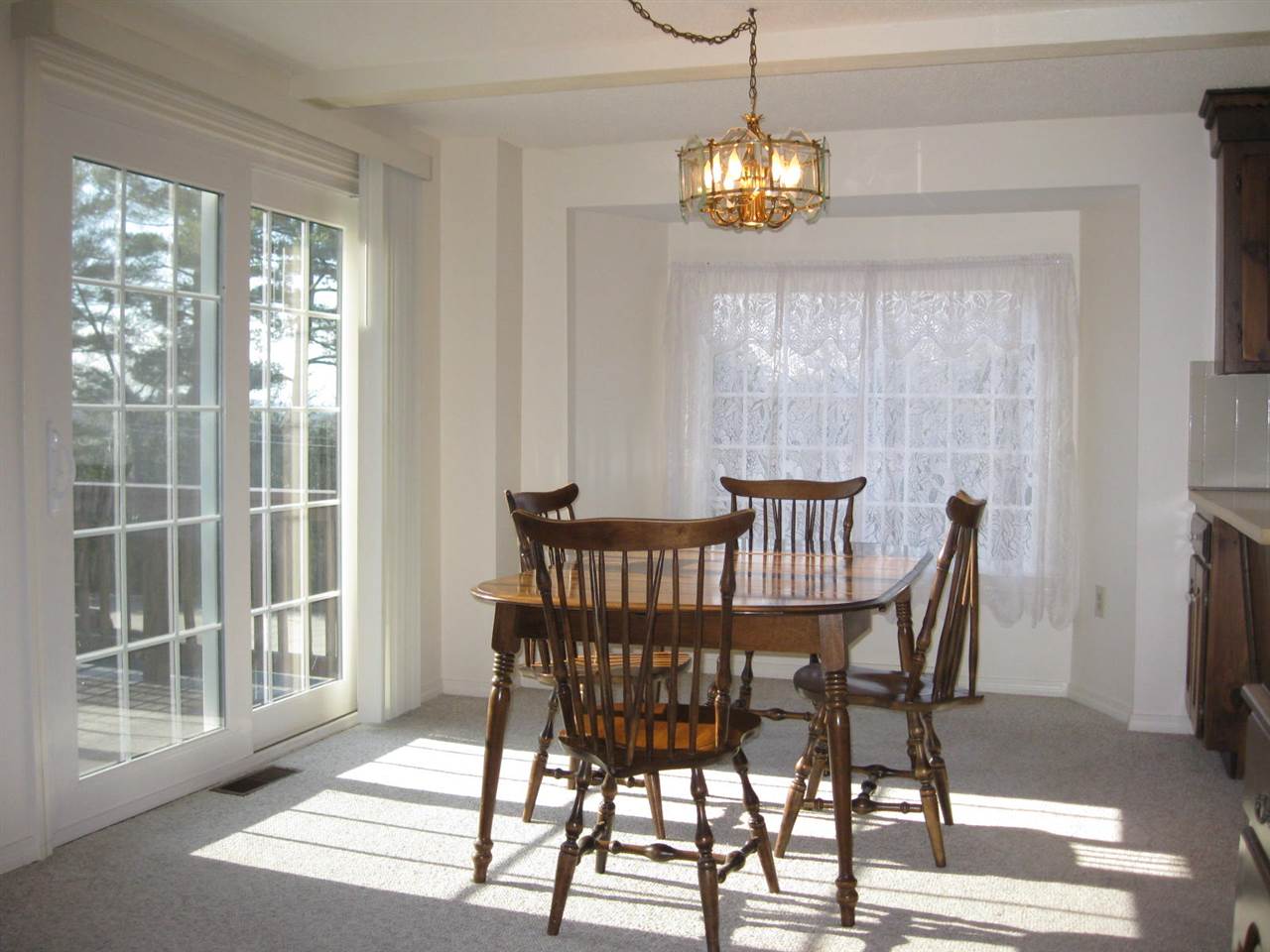 120 Cannongate III Road Nashua, NH 03063 - Photo 8 of 37 Gallery Image 8
