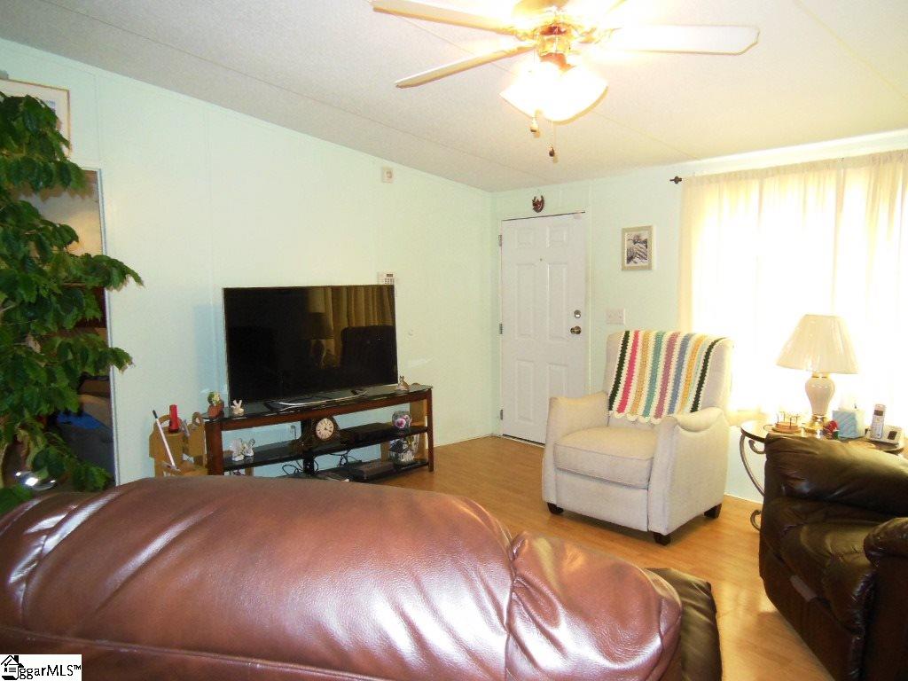 314 Bogey Drive Fountain Inn, SC 29644 - Photo 8 of 34 Gallery Image 8